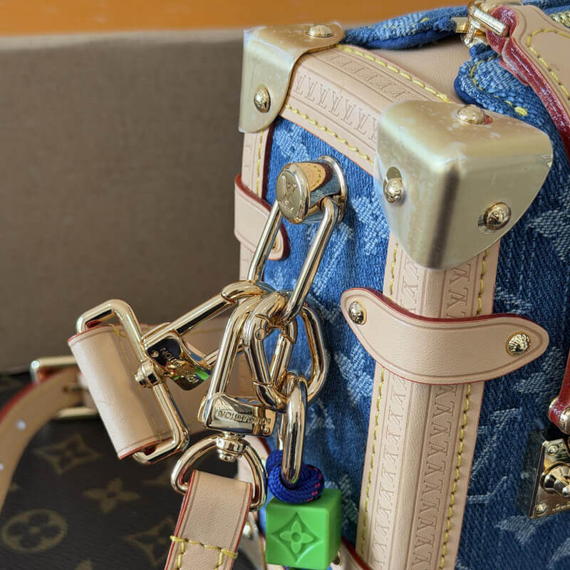 L0vis Vvtt0n Side Trunk MM M27450 Blue Denim