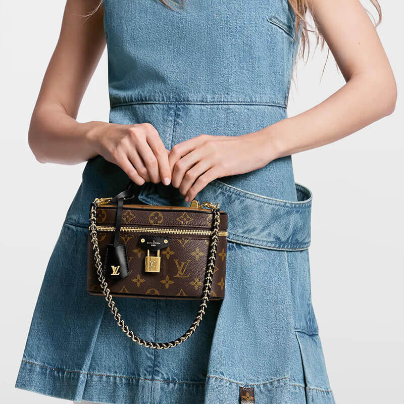 L0vis Vvtt0n Vanity Chain Pouch M47125