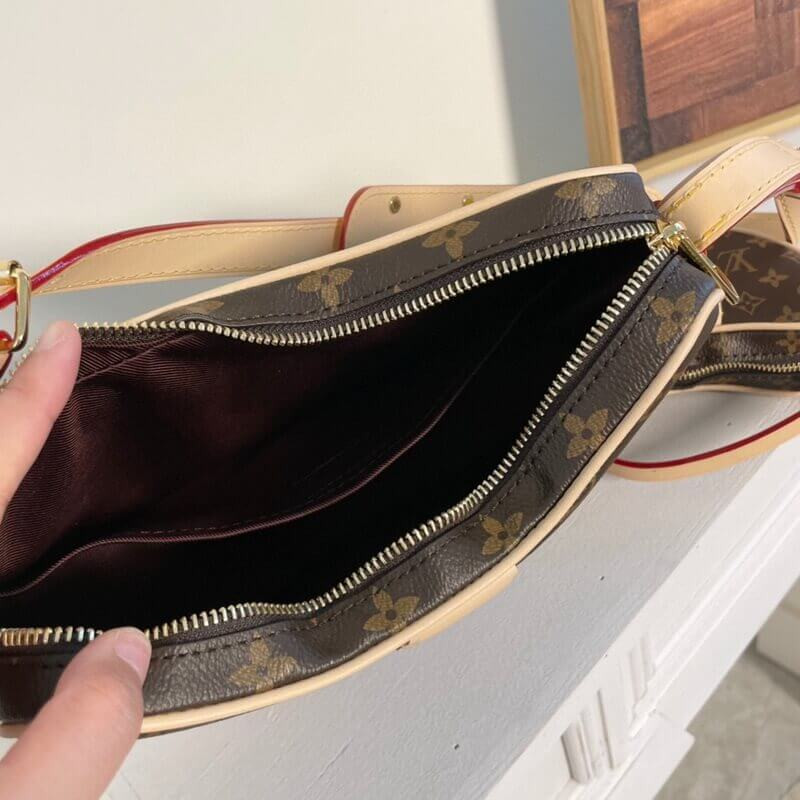 L0vis Vvtt0n Monogram Canvas Croissant MM M46828