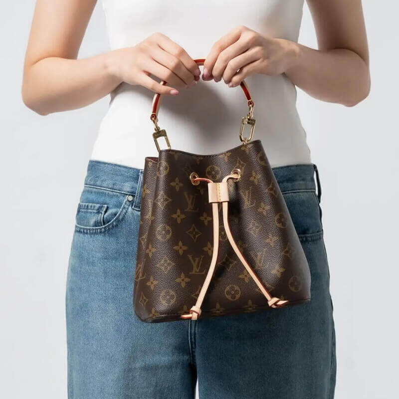 L0vis Vvtt0n Néonoé BB M46581