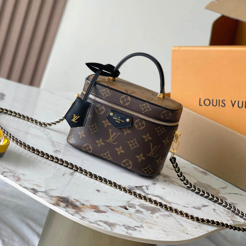 L0vis Vvtt0n Vanity PM M47128