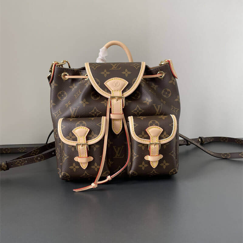 L0vis Vvtt0n Excursion PM M46932