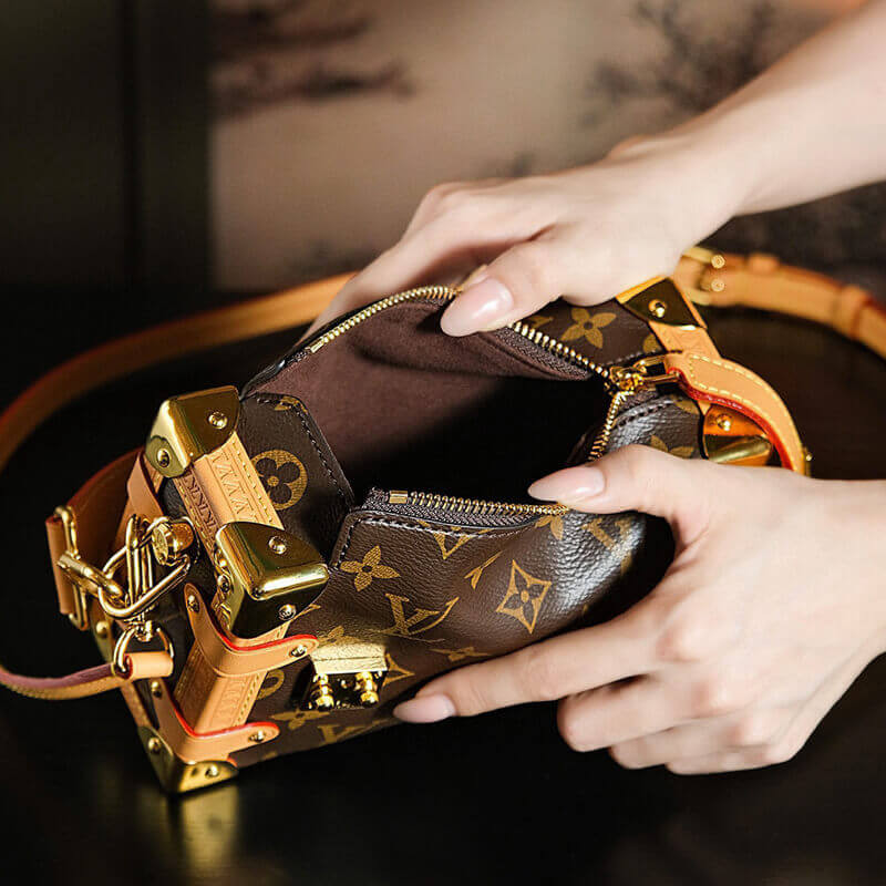 L0vis Vvtt0n M46815 Side Trunk PM