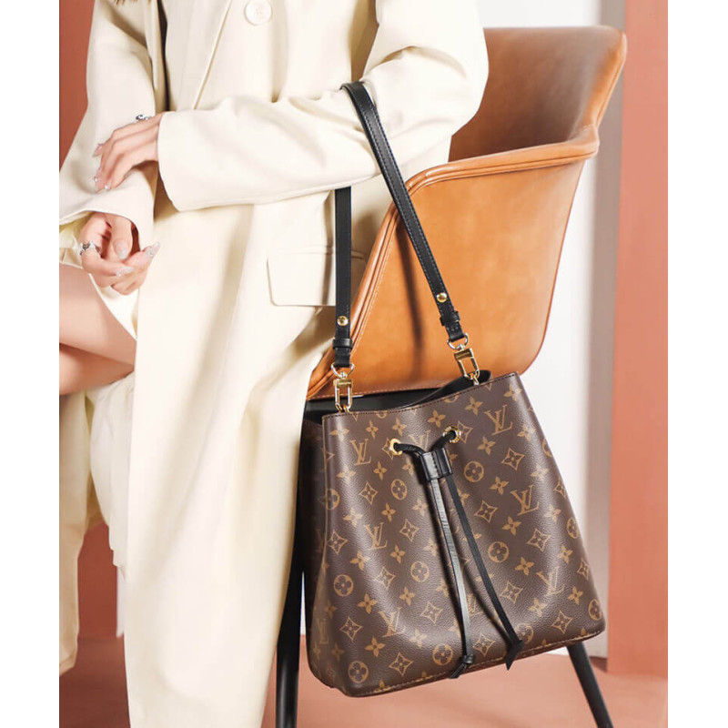 L0vis Vvtt0n NéoNoé MM M44020