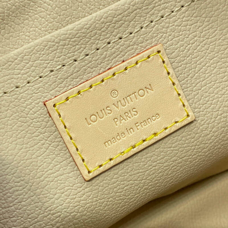 L0vis Vvtt0n Toiletry Bag M11750