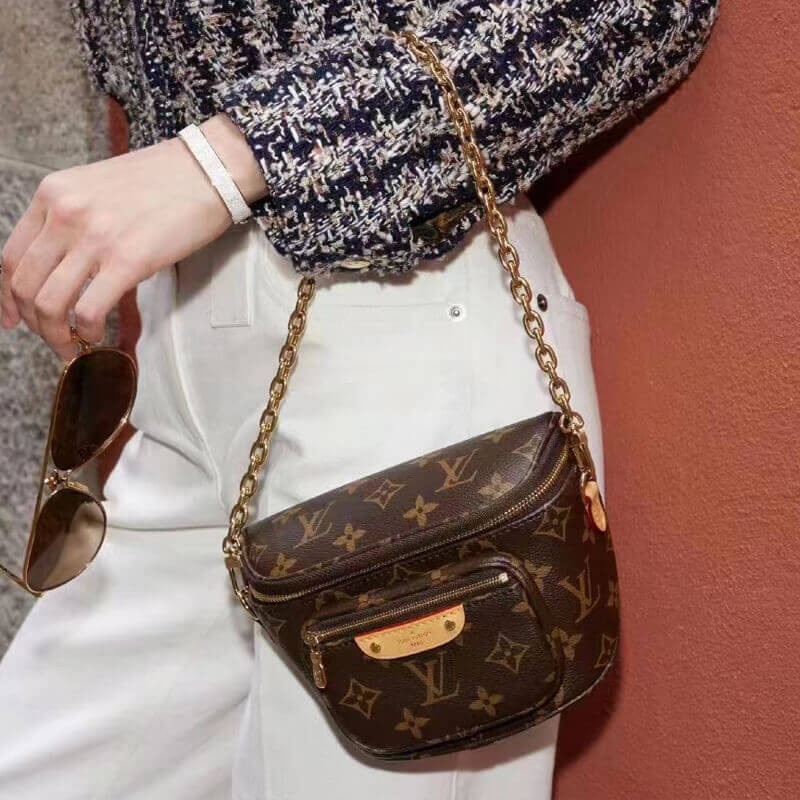 L0vis Vvtt0n Mini Bumbag M82335