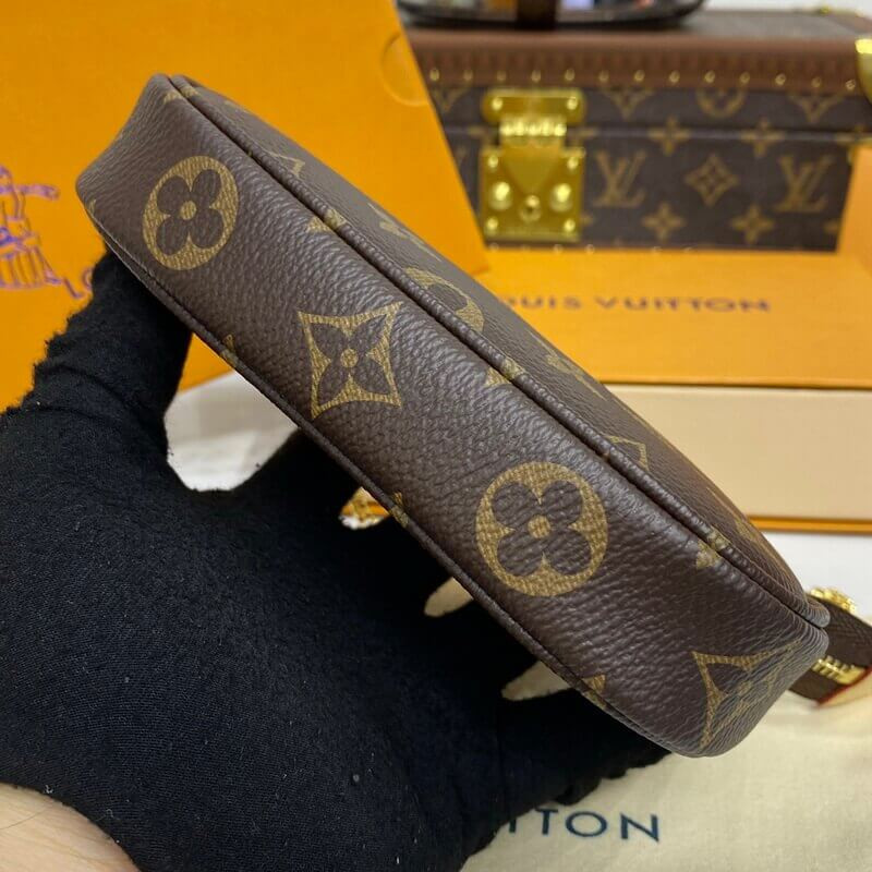 L0vis Vvtt0n Mini Pochette Accessoires M58009