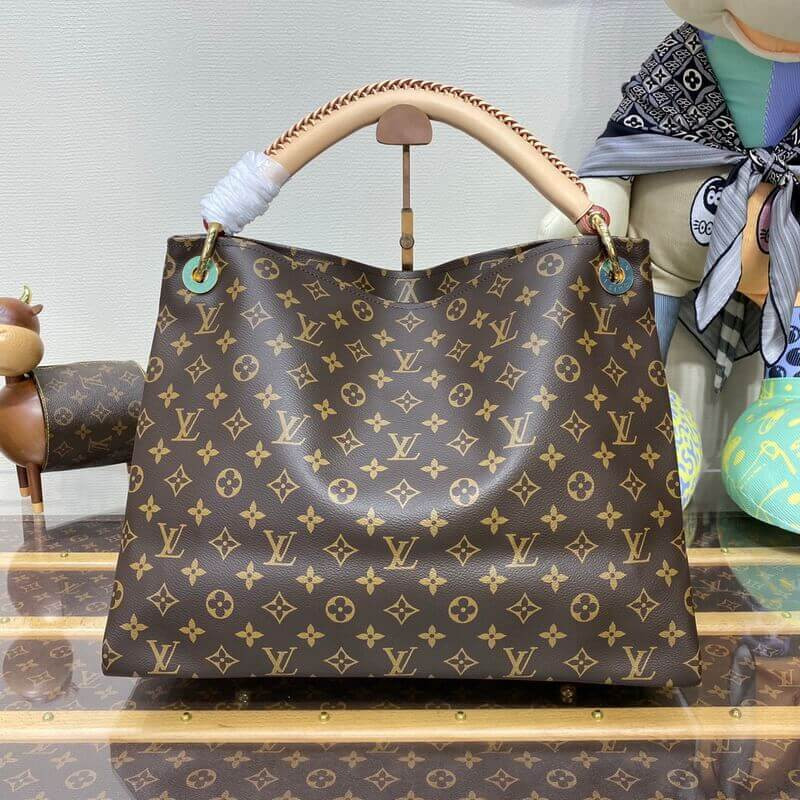 L0vis Vvtt0n Artsy MM M40249