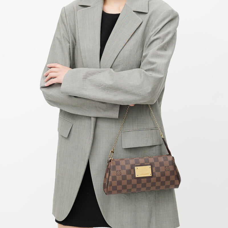 L0vis Vvtt0n Eva Clutch N55213