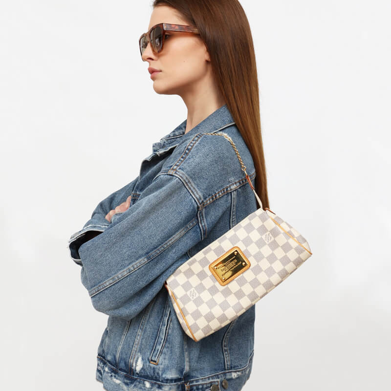 L0vis Vvtt0n Eva Clutch N55214