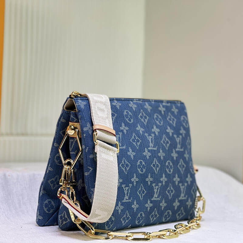 L0vis Vvtt0n Coussin PM M24564