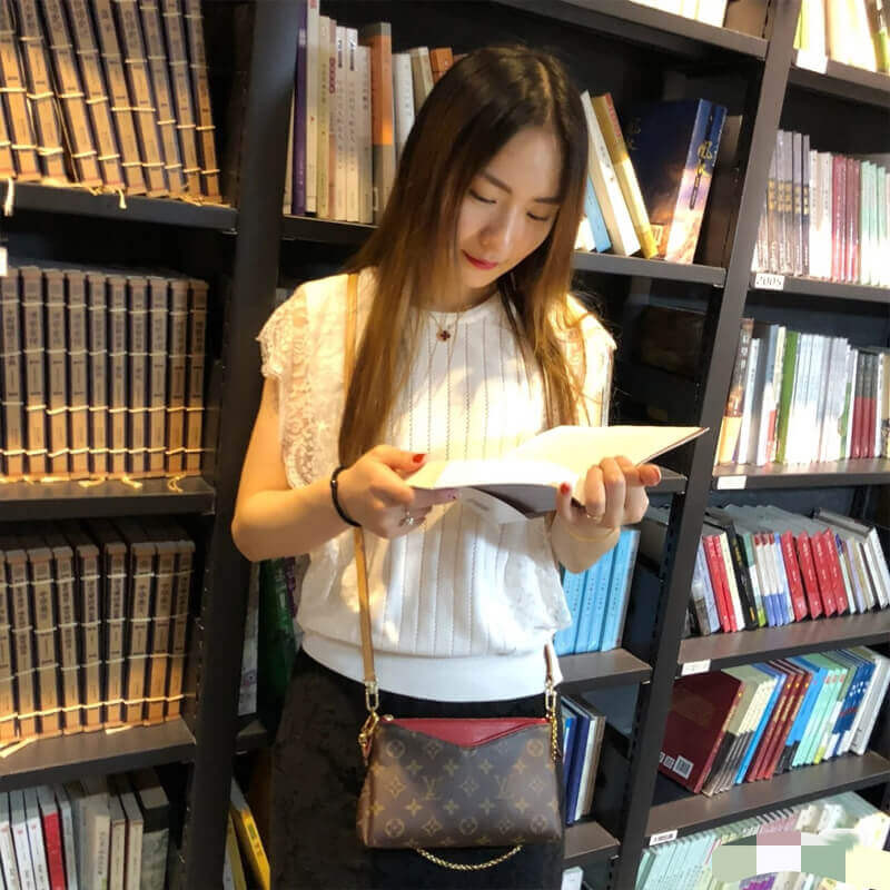 L0vis Vvtt0n Pallas Clutch M41638