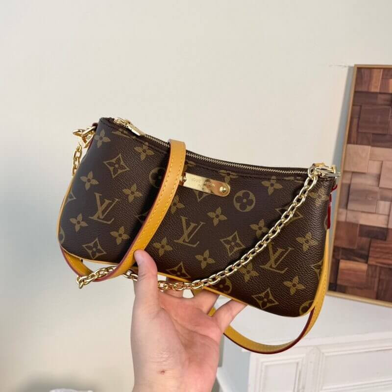 L0vis Vvtt0n Liv Pochette M83008