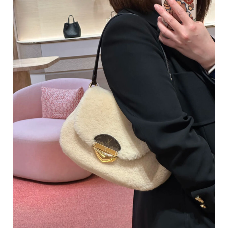 L0vis Vvtt0n Sunset M12097