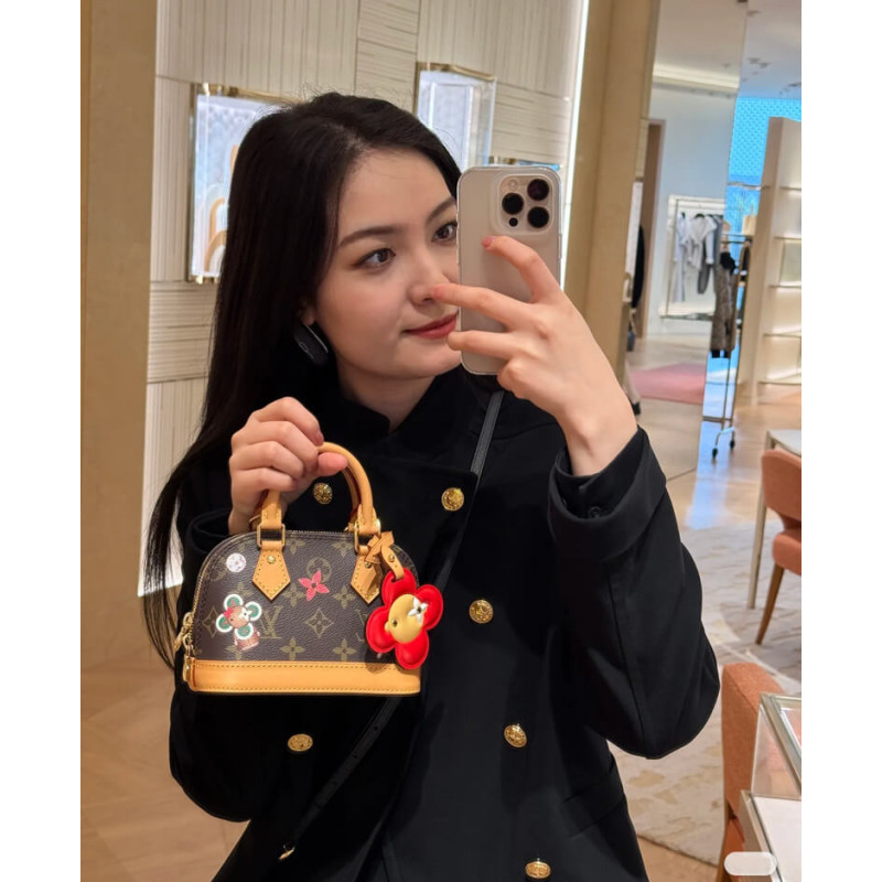 L0vis Vvtt0n Nano Alma M12199