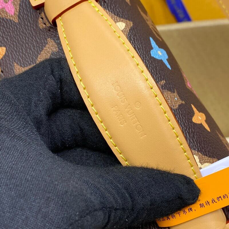 L0vis Vvtt0n Rush Bumbag M24858