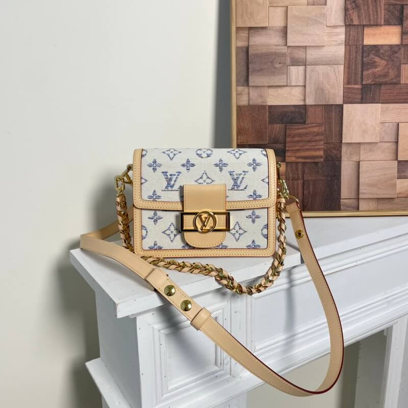 L0vis Vvtt0n Mini Dauphine M24841