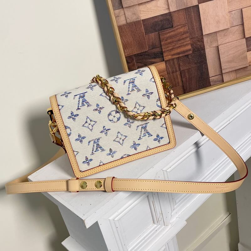 L0vis Vvtt0n Mini Dauphine M24841