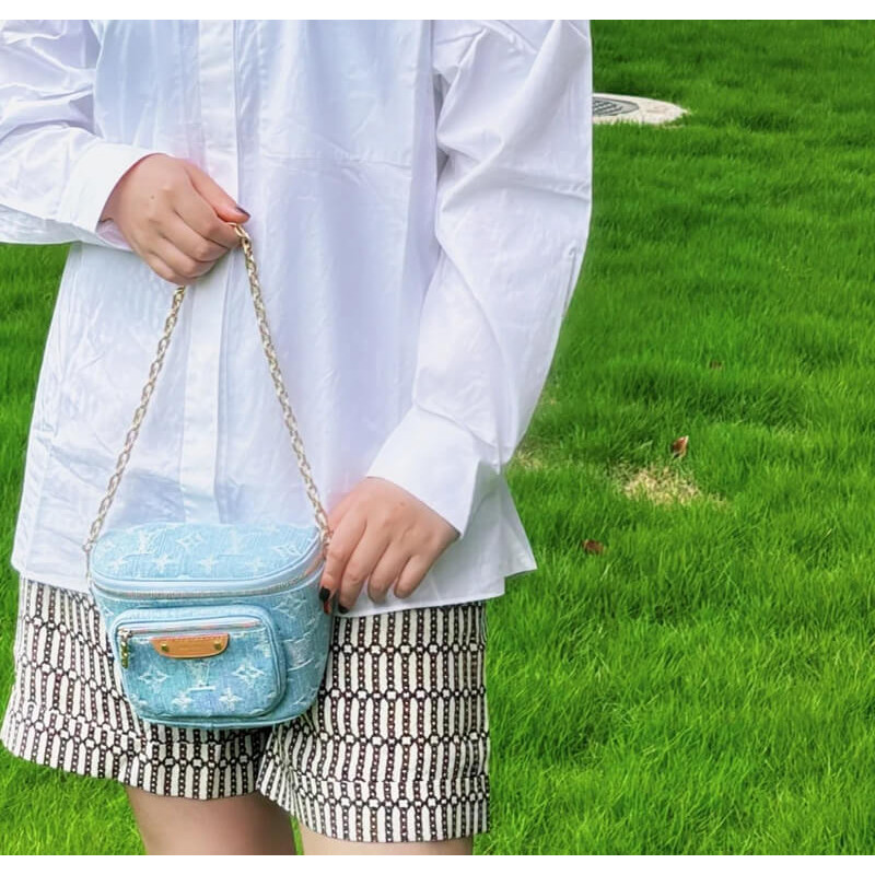 L0vis Vvtt0n Mini Bumbag M83353