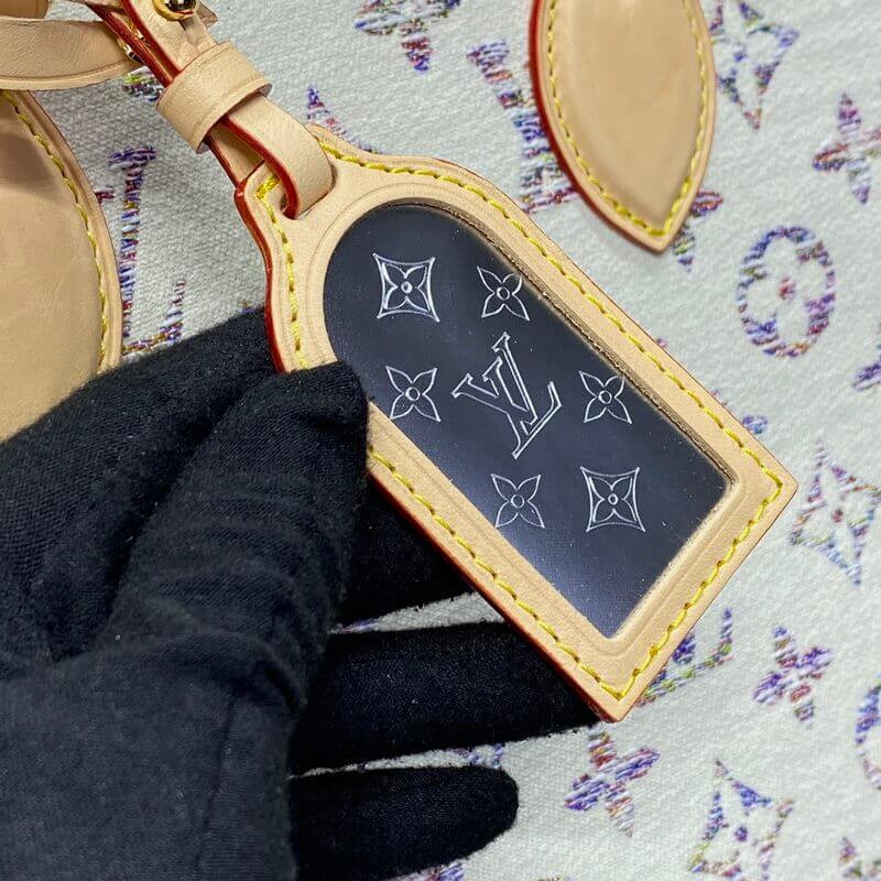 L0vis Vvtt0n OnTheGo MM M24708