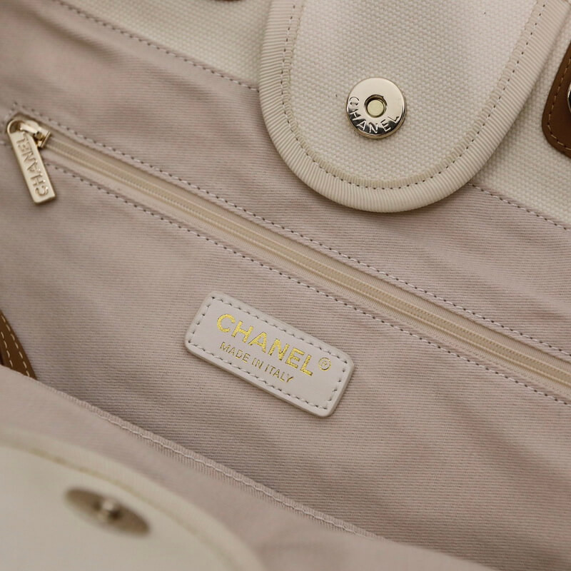 Ch**el Canvas Pearl Large Deauville Tote A66941