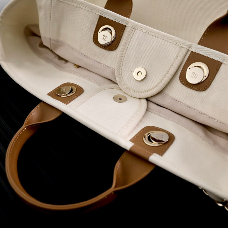 Ch**el Canvas Pearl Large Deauville Tote A66941