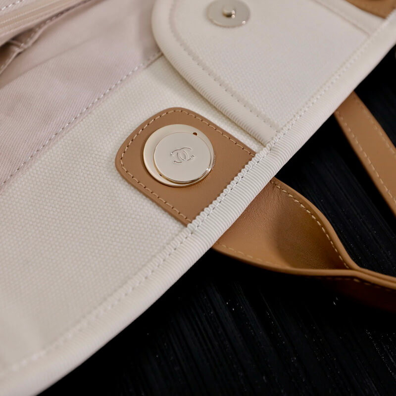 Ch**el Canvas Pearl Large Deauville Tote A66941