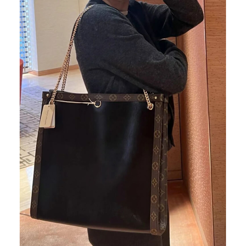 L0vis Vvtt0n Nova MM M13137