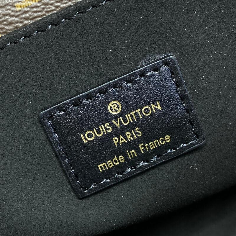 L0vis Vvtt0n Pochette Métis Backpack M11941