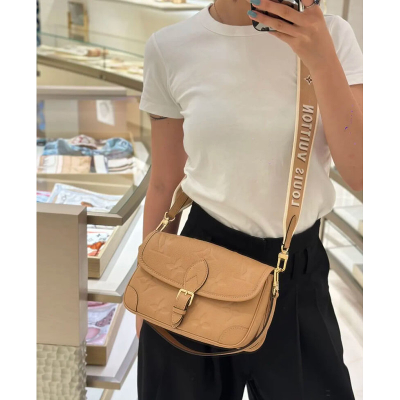 L0vis Vvtt0n Diane M11817 Arizona