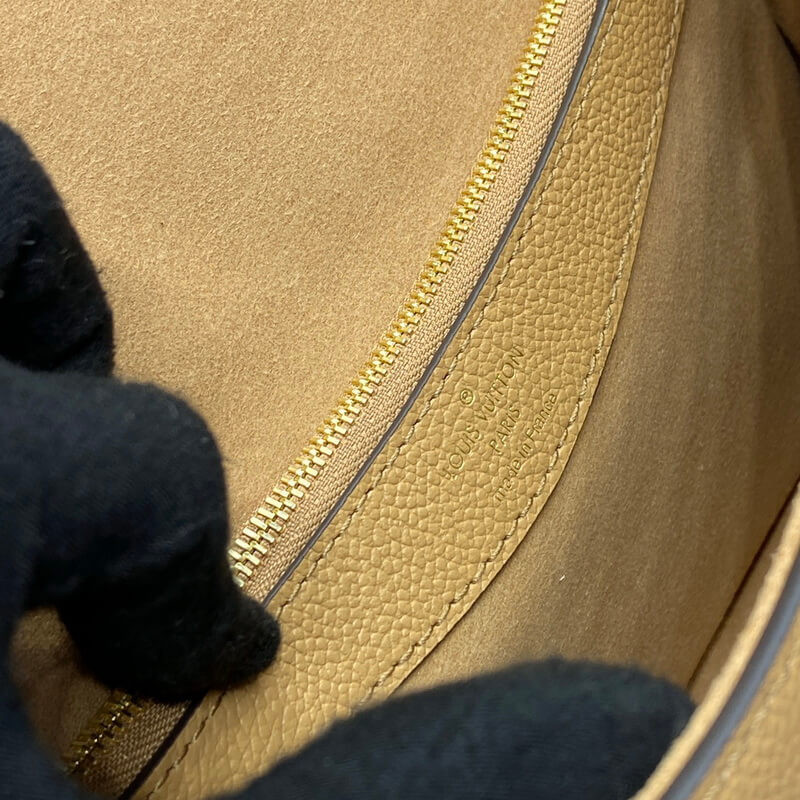 L0vis Vvtt0n Diane M11817 Arizona