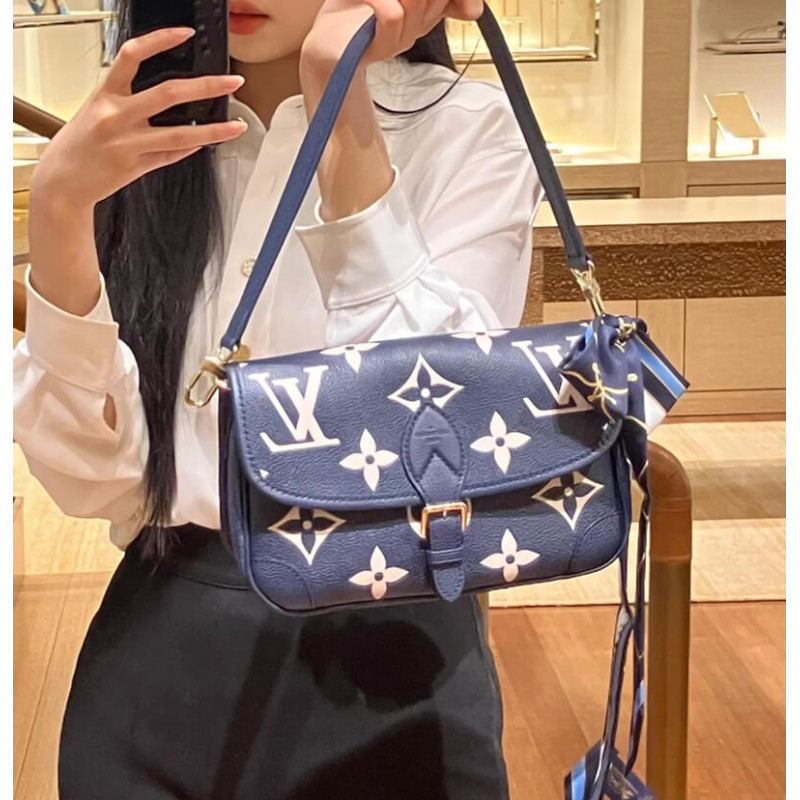 L0vis Vvtt0n Diane M47161 Navy/Crème