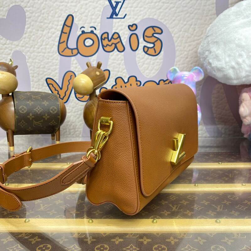 L0vis Vvtt0n Soft Twist M24640