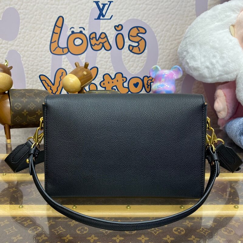 L0vis Vvtt0n Soft Twist Black