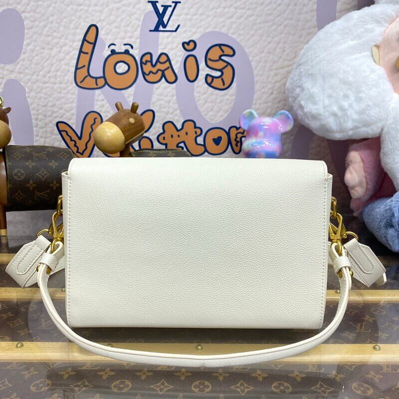 L0vis Vvtt0n Soft Twist M25359