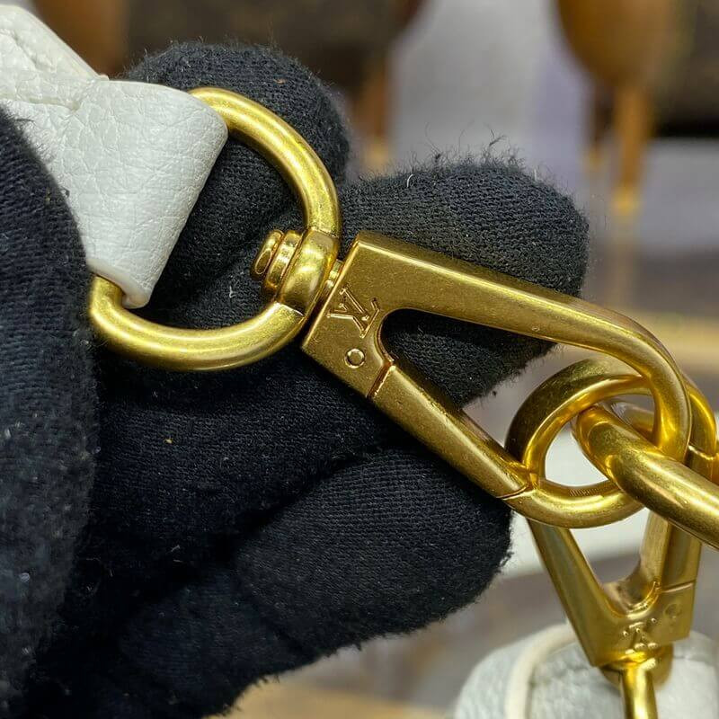 L0vis Vvtt0n Soft Twist M25359