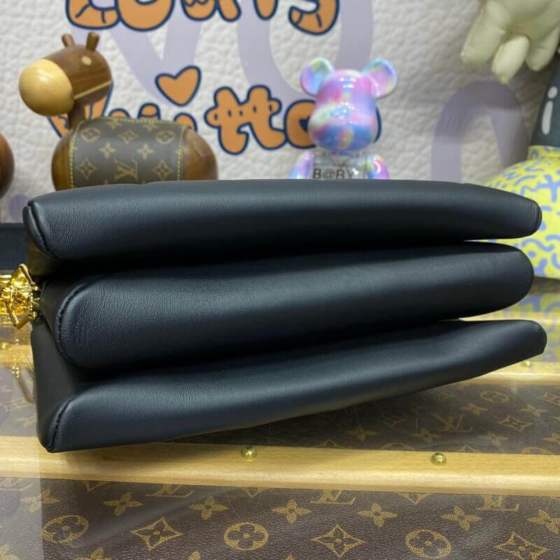 L0vis Vvtt0n Coussin PM M21260