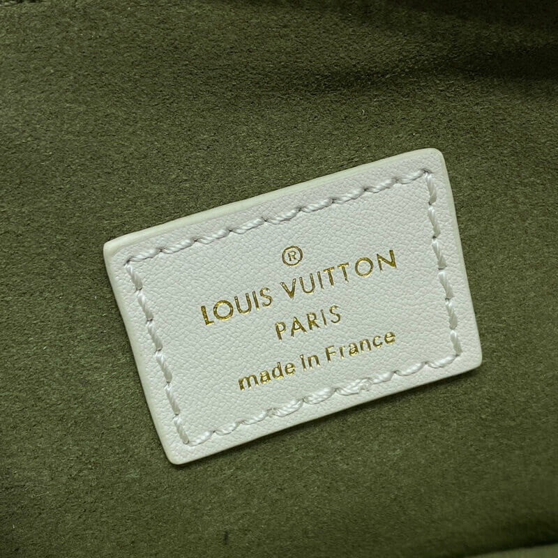 L0vis Vvtt0n Coussin PM M21262