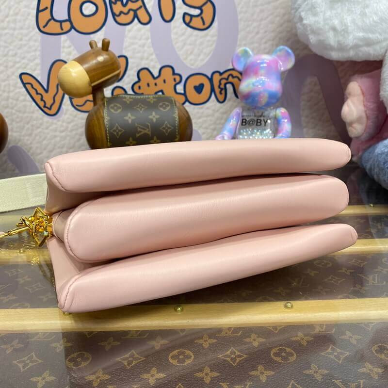 L0vis Vvtt0n Coussin PM M11726