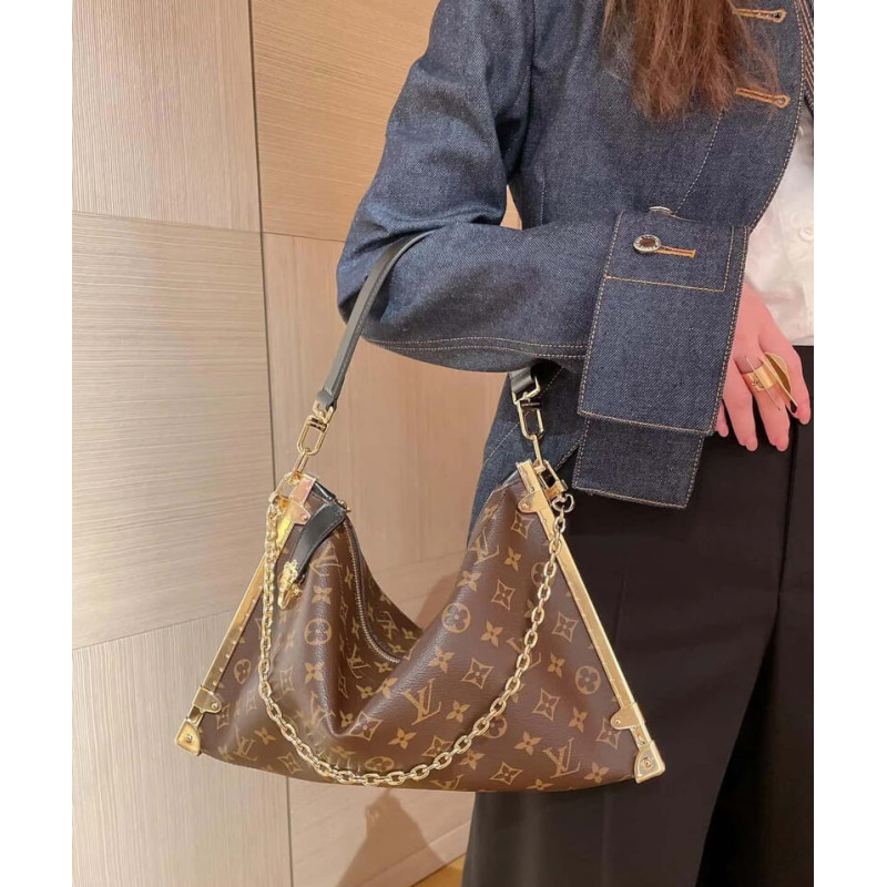 L0vis Vvtt0n Lucky Trunk M12075