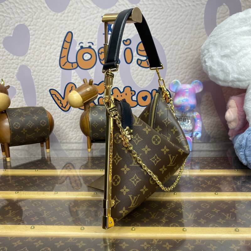 L0vis Vvtt0n Lucky Trunk M12075