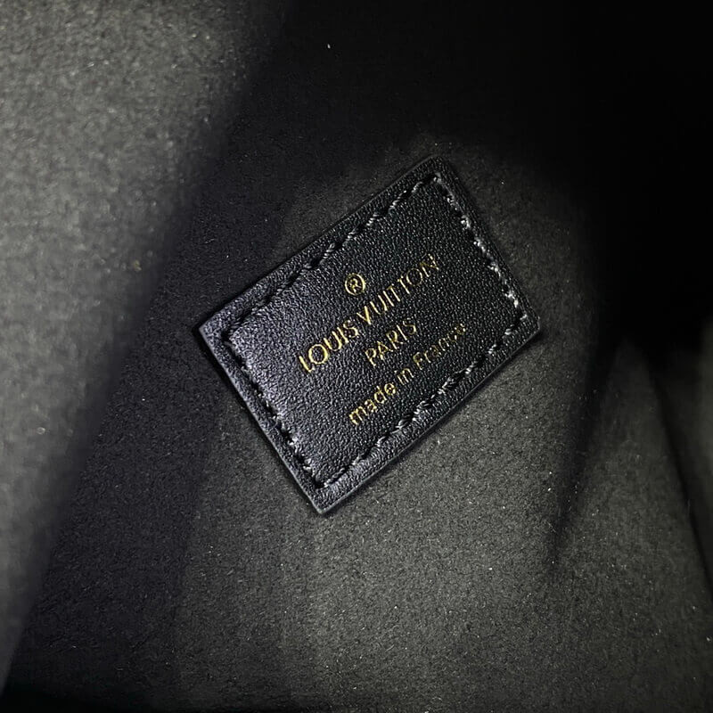 L0vis Vvtt0n Lucky Trunk M12075