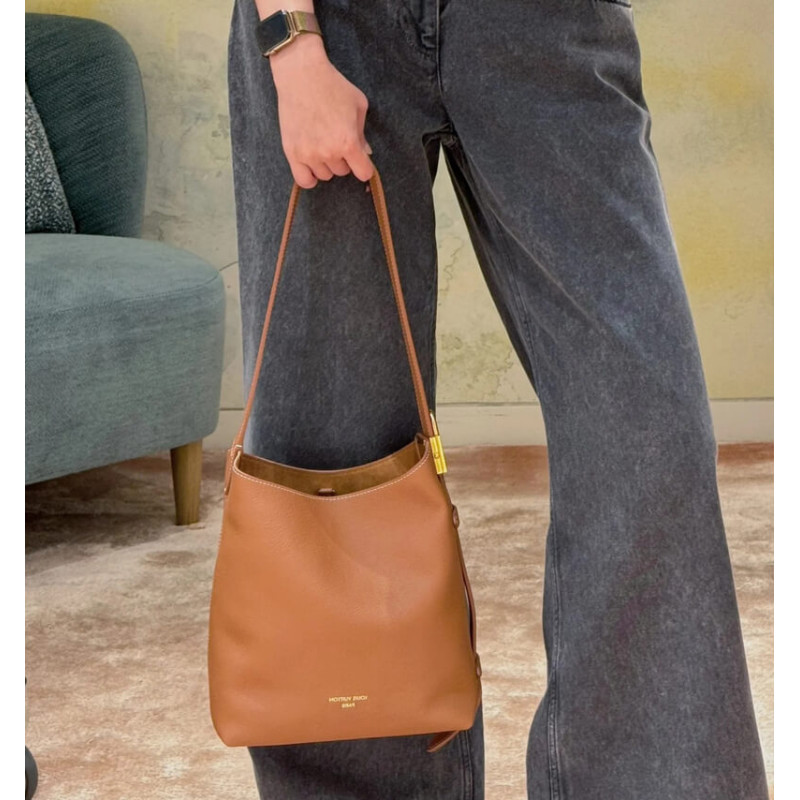 L0vis Vvtt0n Low Key Hobo PM M25354