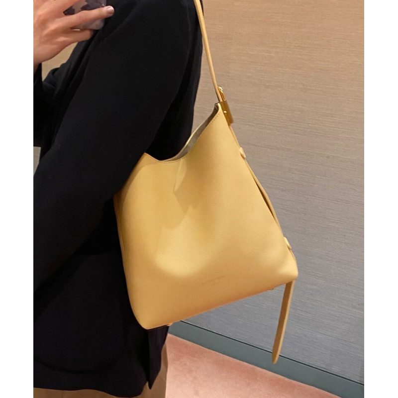 L0vis Vvtt0n Low Key Hobo PM M25353