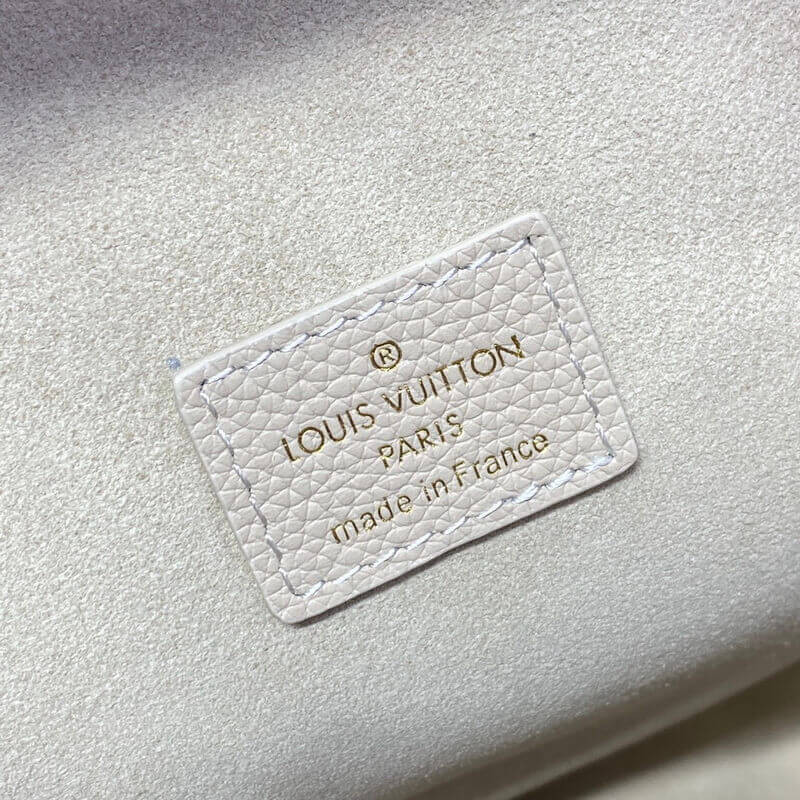 L0vis Vvtt0n Low Key Hobo MM M25022