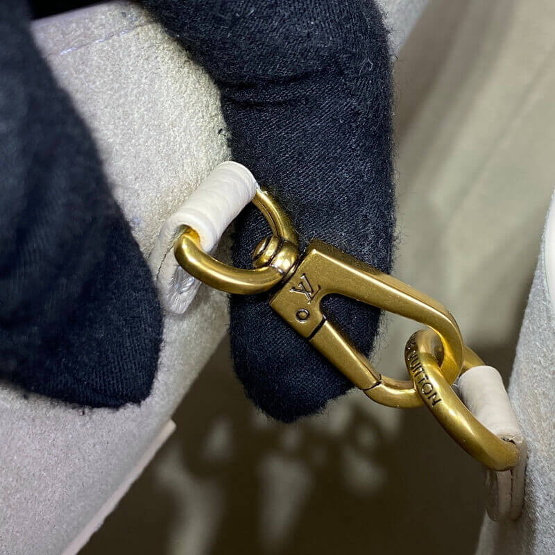 L0vis Vvtt0n Low Key Hobo MM M25022