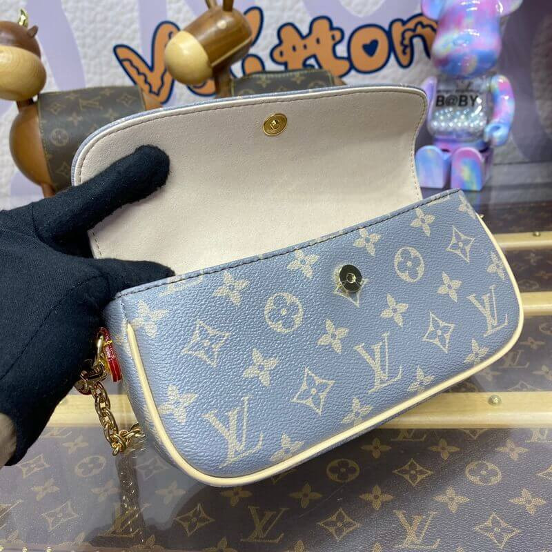 L0vis Vvtt0n Wallet on Chain Ivy M12778