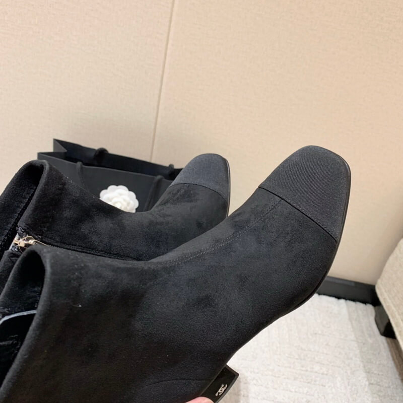 Ch**el Chunky Heel Short Boots