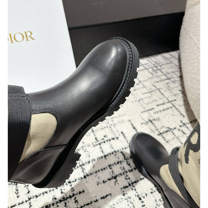 D10r D-Major Boot Taupe with Miss D10r Graffiti Print