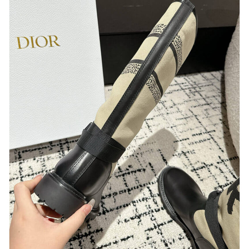 D10r D-Major Boot Taupe with Miss D10r Graffiti Print